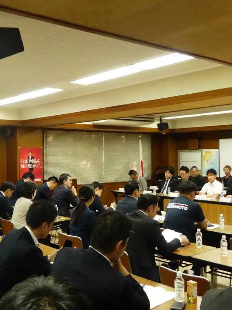 【熊本地震の被災地視察・ボランティア活動】 3 790506492 1300905945310019 3347529099148619185 n