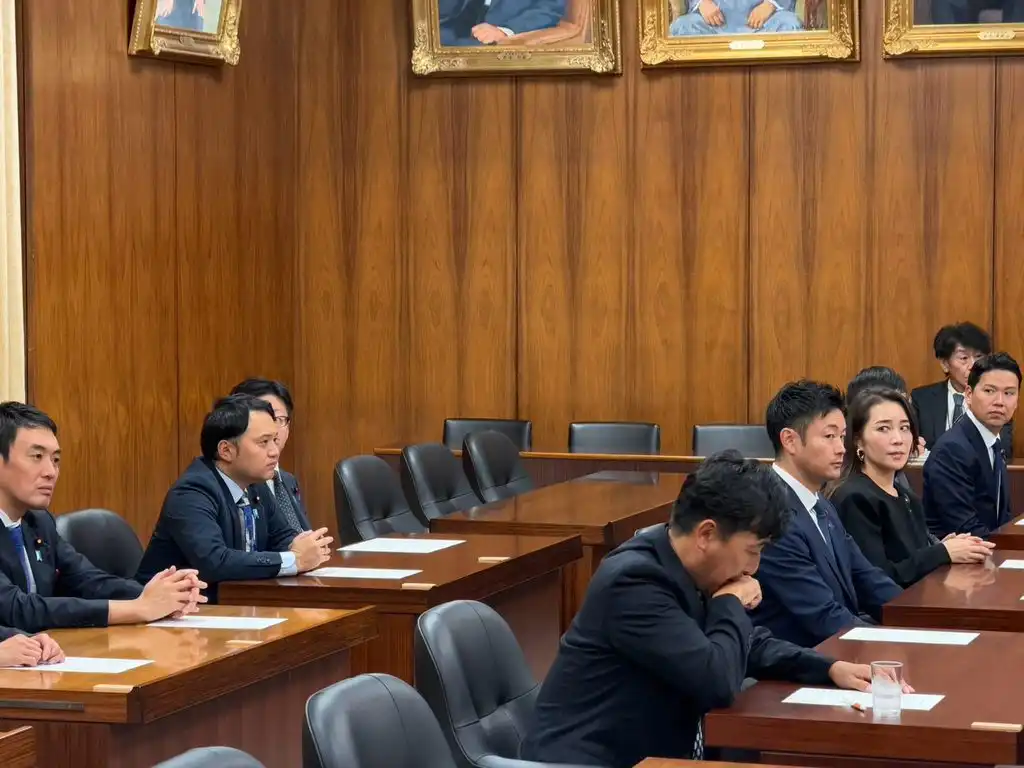 【第222回臨時国会開会】 1 IMG 6505